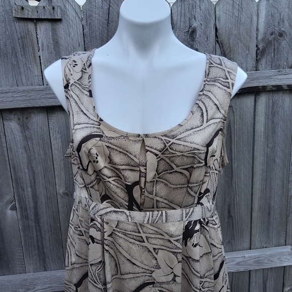 TO THE MAX large floral a-line midi dress - Picture 2 of 9